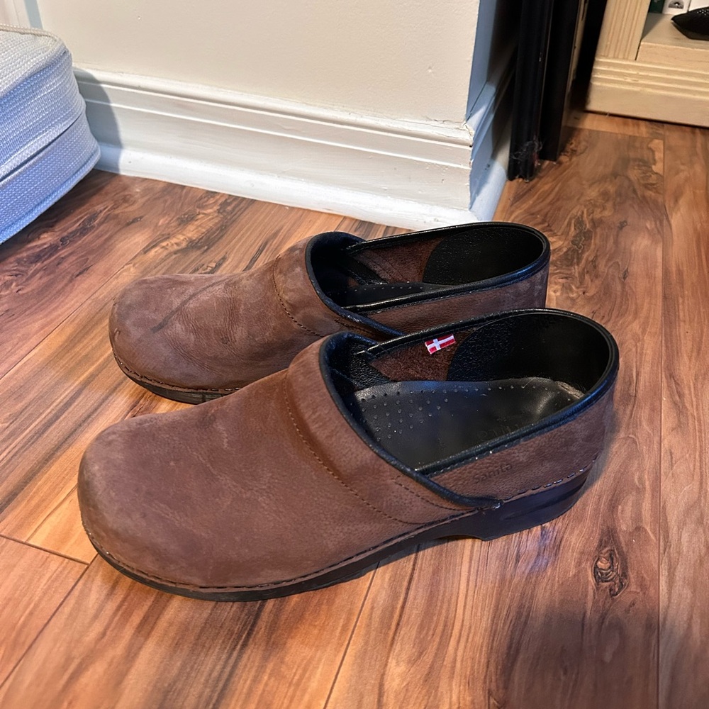Sanita Suede Clogs, size 41